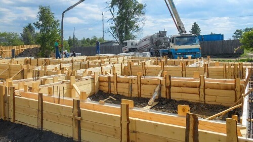 Свайный фундамент с ростверком в Горках